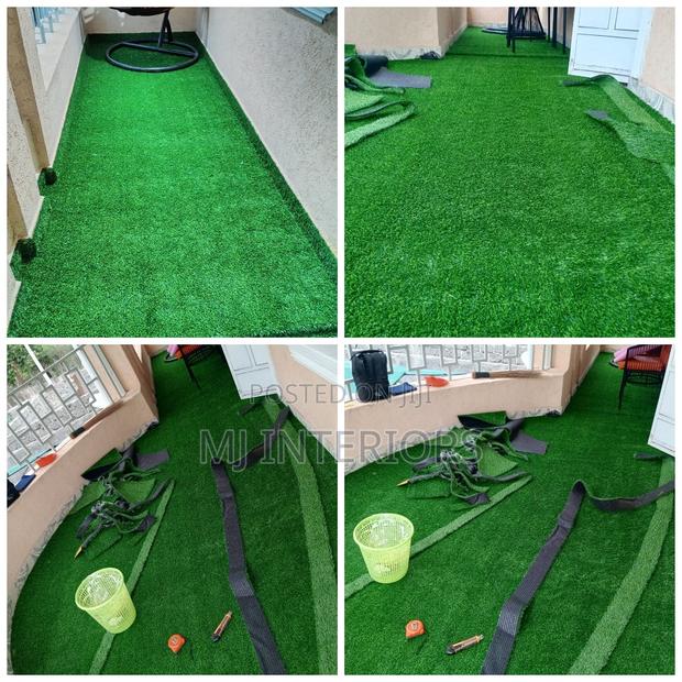 High Quality Artificial Turf Carpet Supply Fixing Services - main view