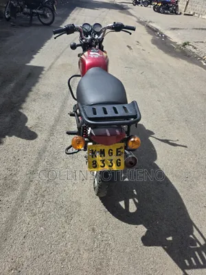 Bajaj Boxer 100 2025 Red