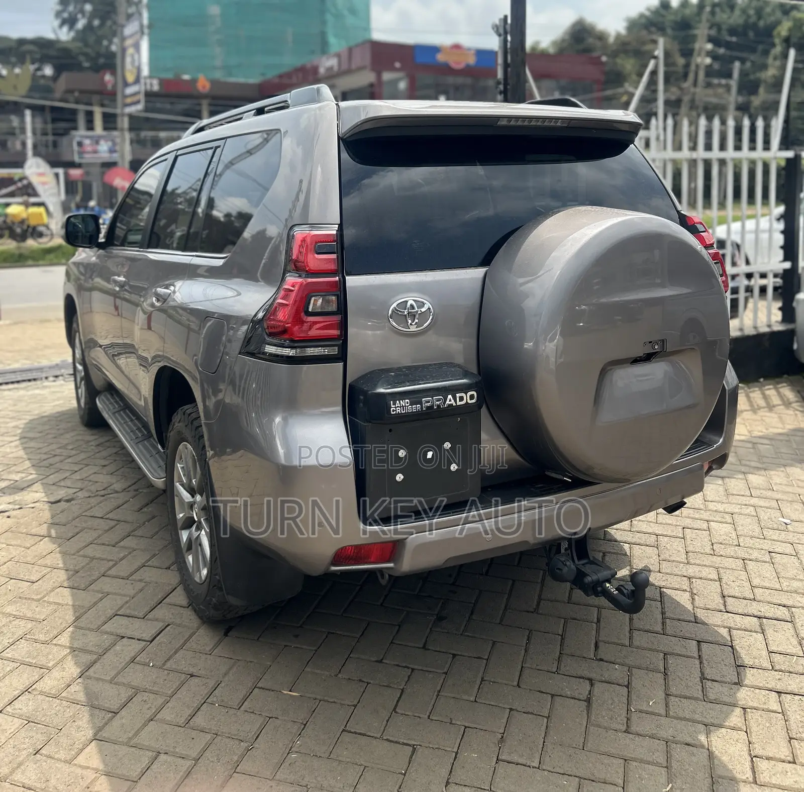 Toyota Land Cruiser Prado 3.0 190hp 2018 Gray