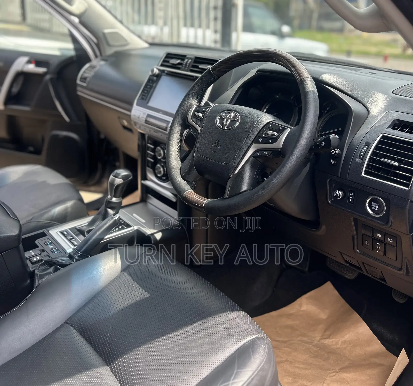 Toyota Land Cruiser Prado 3.0 190hp 2018 Gray