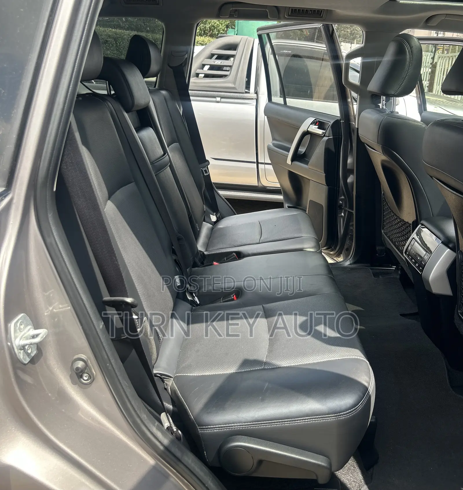 Toyota Land Cruiser Prado 3.0 190hp 2018 Gray