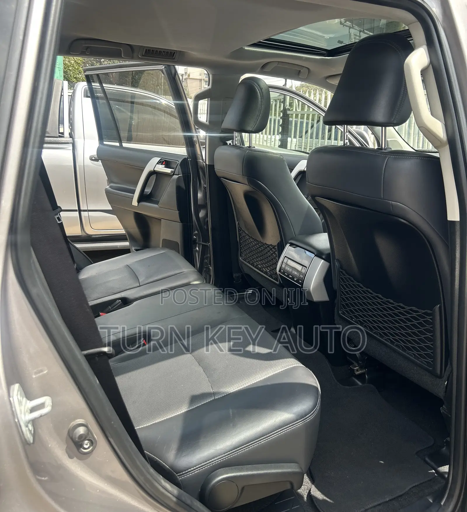 Toyota Land Cruiser Prado 3.0 190hp 2018 Gray