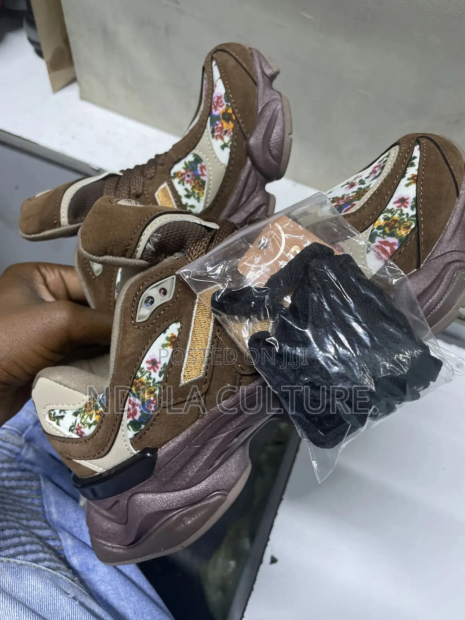 New Balance 9060 Ladies