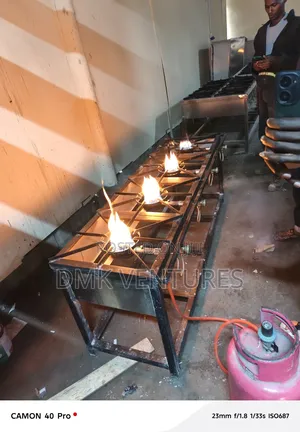 Extravagant Modernized Mild Steel Four Burners Gas Cooker