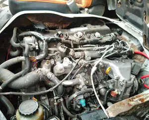 Toyota HiAce 2011 White