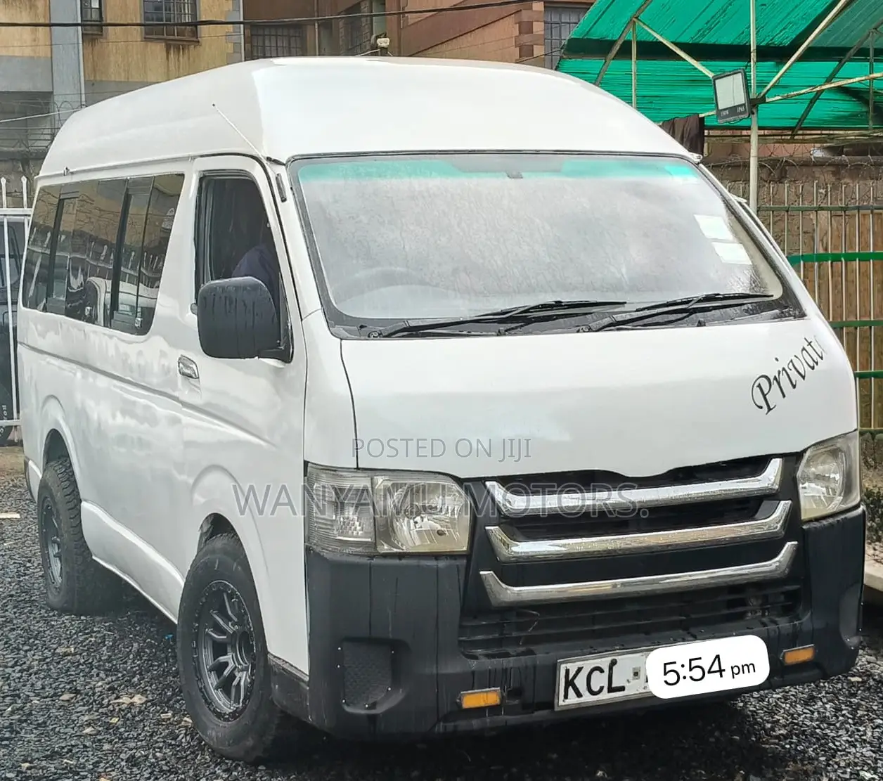 Toyota HiAce 2011 White