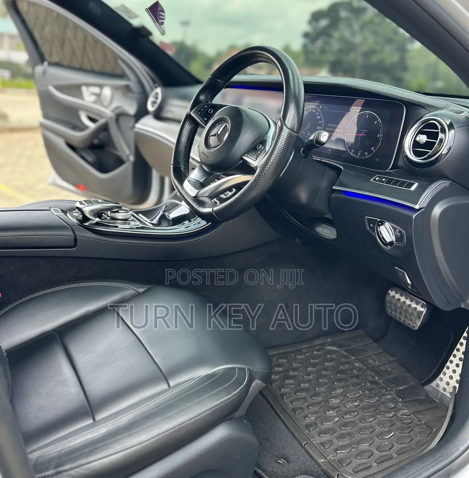 Mercedes-Benz E220 2016 Silver