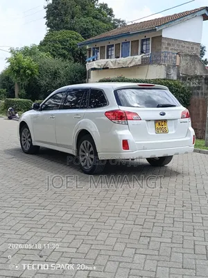 Subaru Outback 2011 White