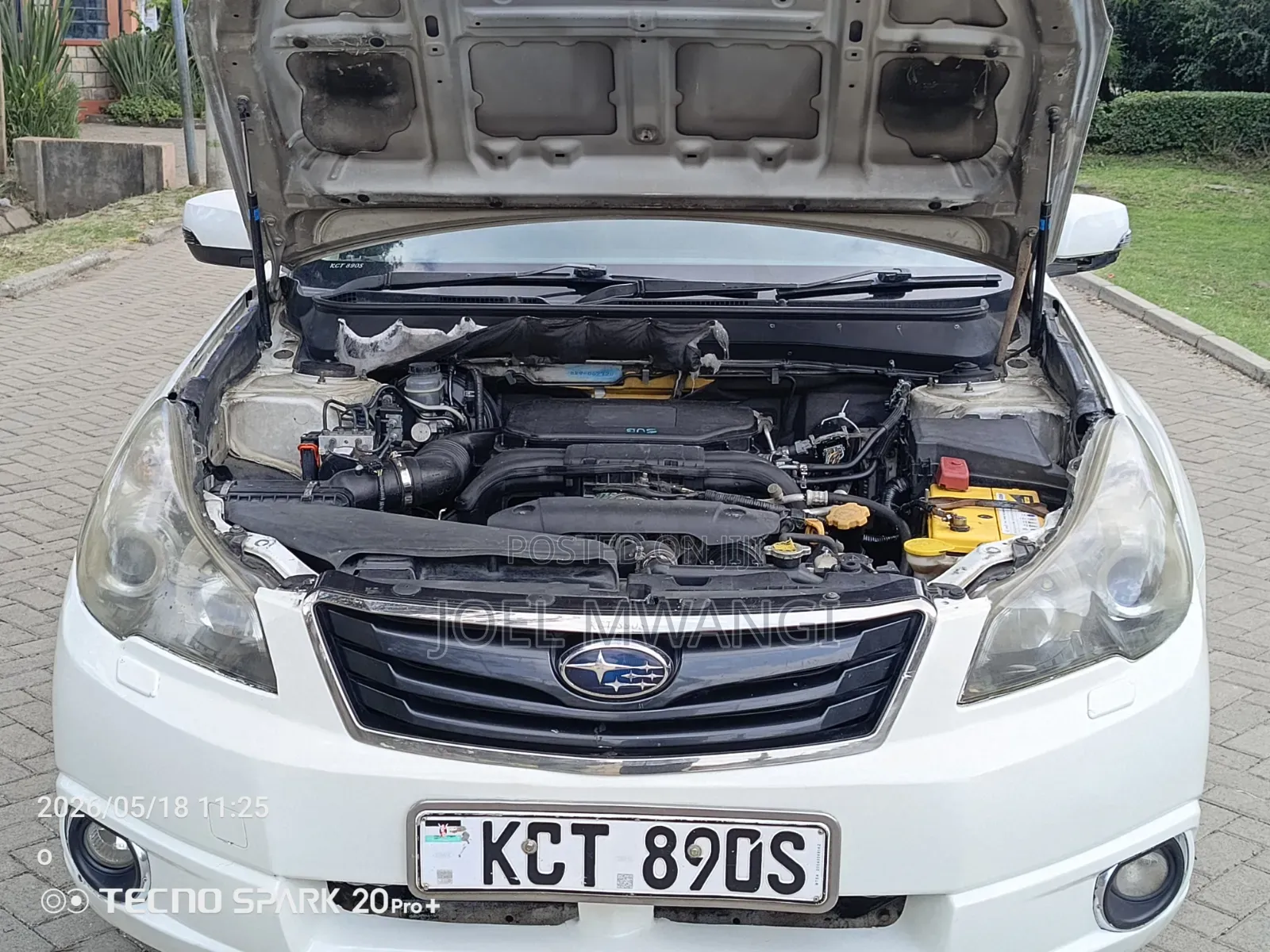 Subaru Outback 2011 White