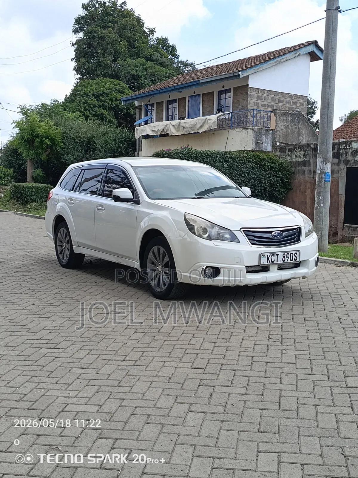 Subaru Outback 2011 White