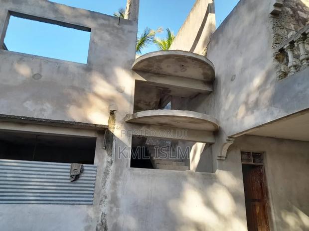 House for Sale - thumbnail 9