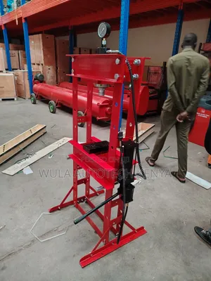 Heavy Duty And Industrial Revolution 30tns Pressing Machine Sunshine
