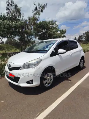 Toyota Vitz 2012 White