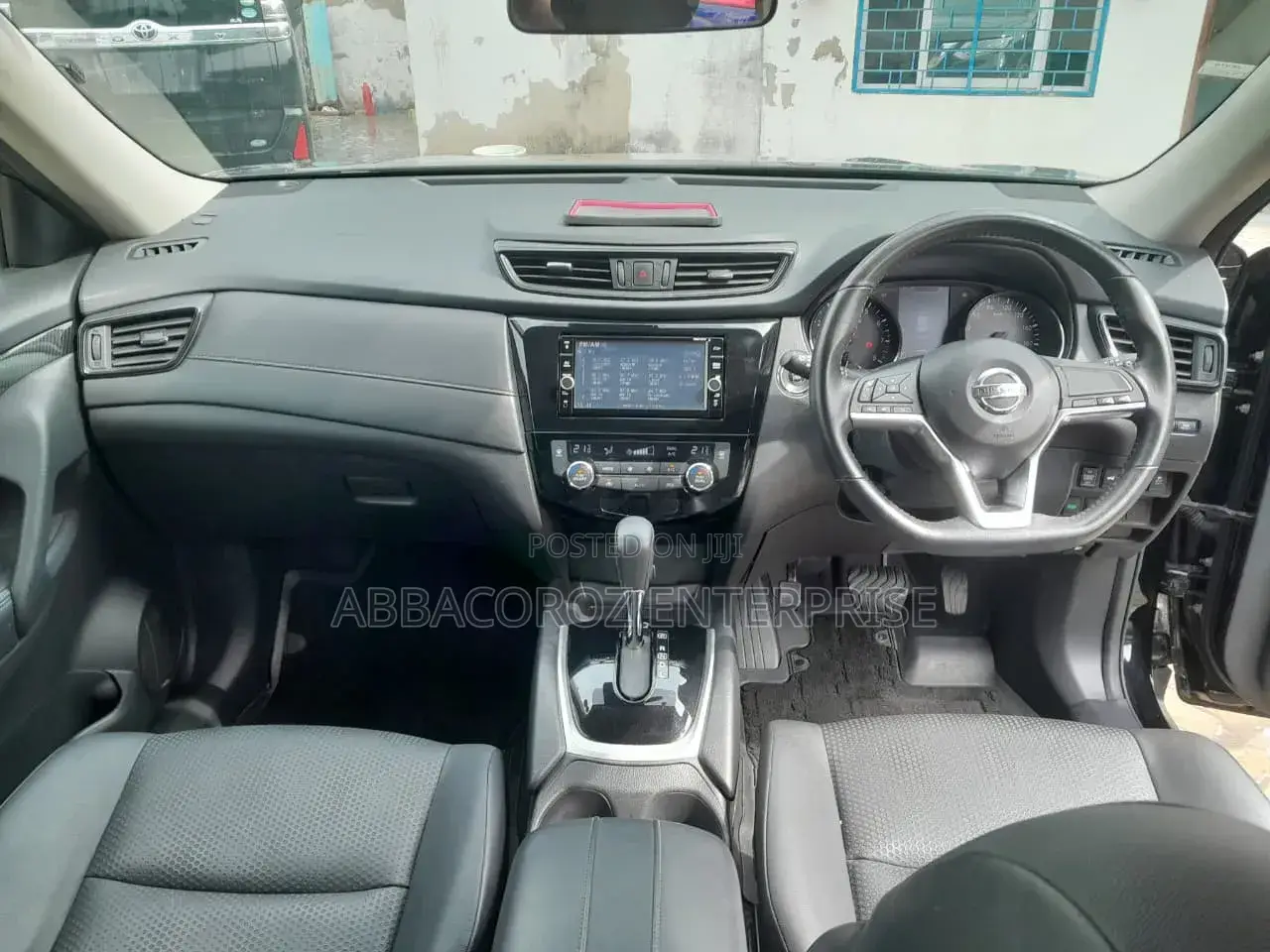Nissan X-Trail 2.0 Petrol FWD 2018 Black