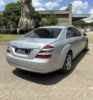 Mercedes-Benz S-Class S 320 CDI (W221) 2006 Silver