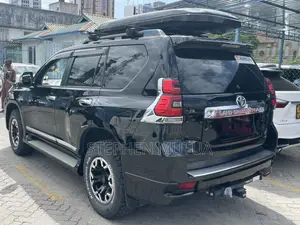 Toyota Land Cruiser Prado 2.7 2021 Black