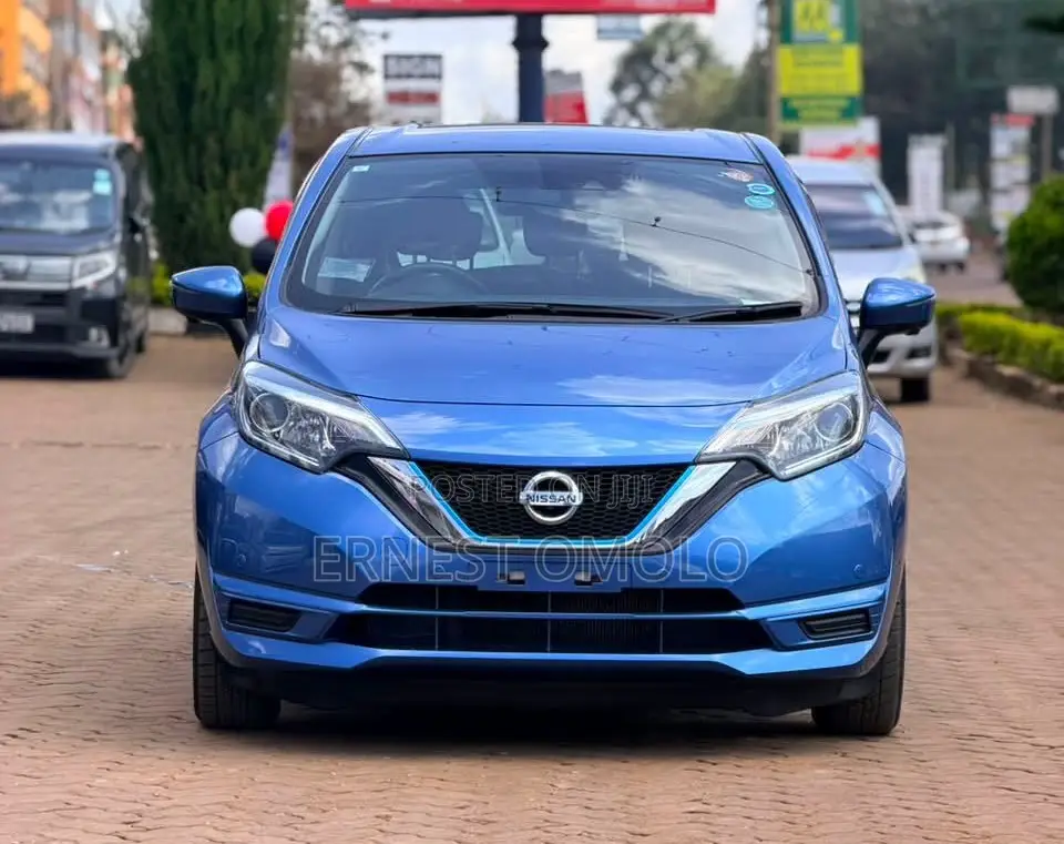 Nissan Note 1.2 Hybrid 2019 Blue