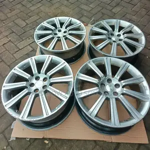 Subaru Forester Sg9 Oem Sti Alloys for Sale in Nairobi