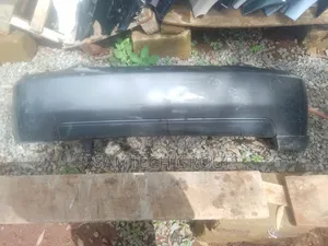 Toyota Ist 2003-2006 Back Bumper