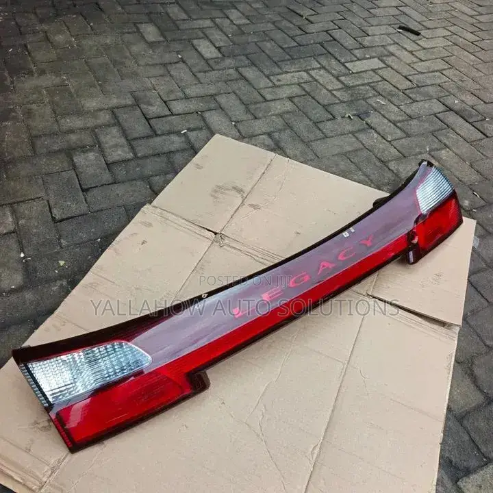 Subaru Legacy Bh5 Tailgate Garnish for Sale in Nairobi