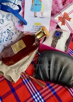 Curated/ Boxed Full Package Ladies All Occasion Gift Set