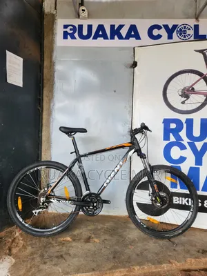 Ex-Uk 27.5 Giant Mountain Bike