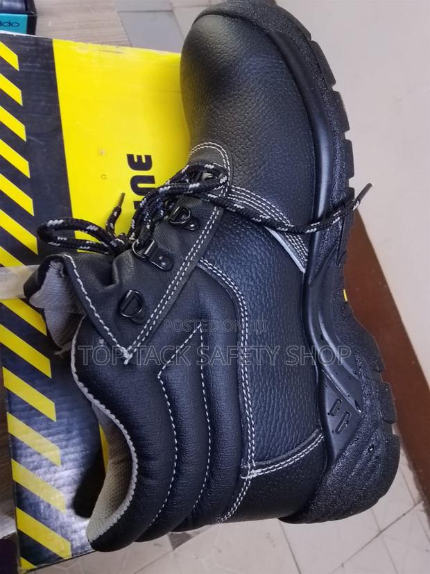 40 Size Porcupine Safety Shoe