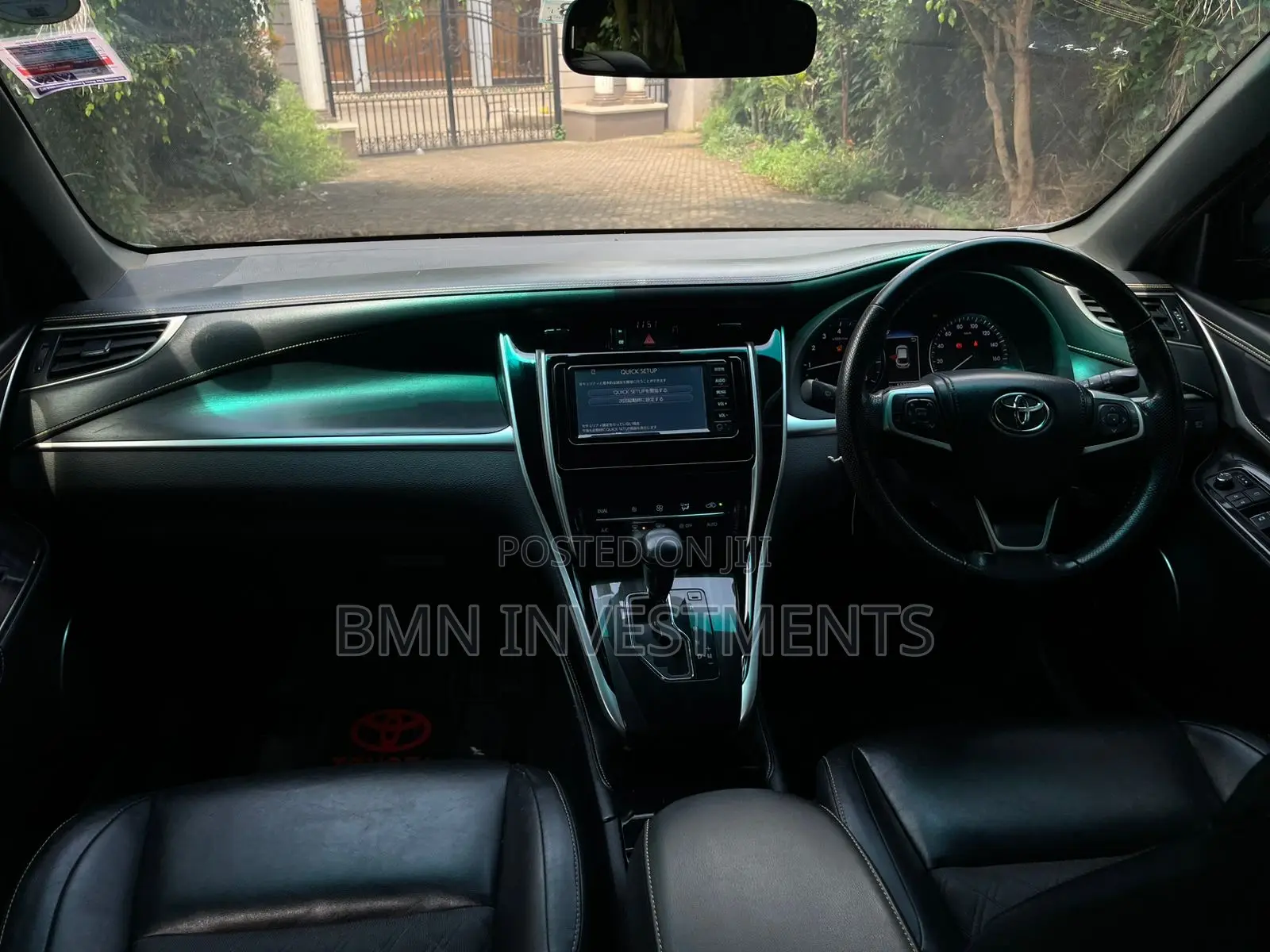 Toyota Harrier 2.0 2018 Black