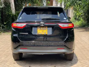 Toyota Harrier 2.0 2018 Black