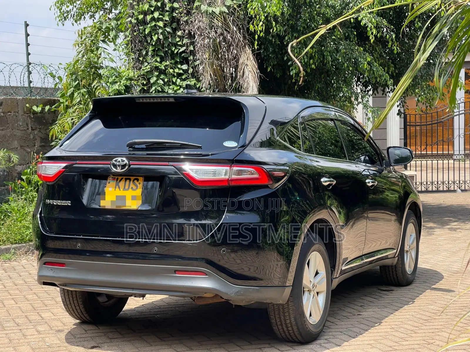 Toyota Harrier 2.0 2018 Black