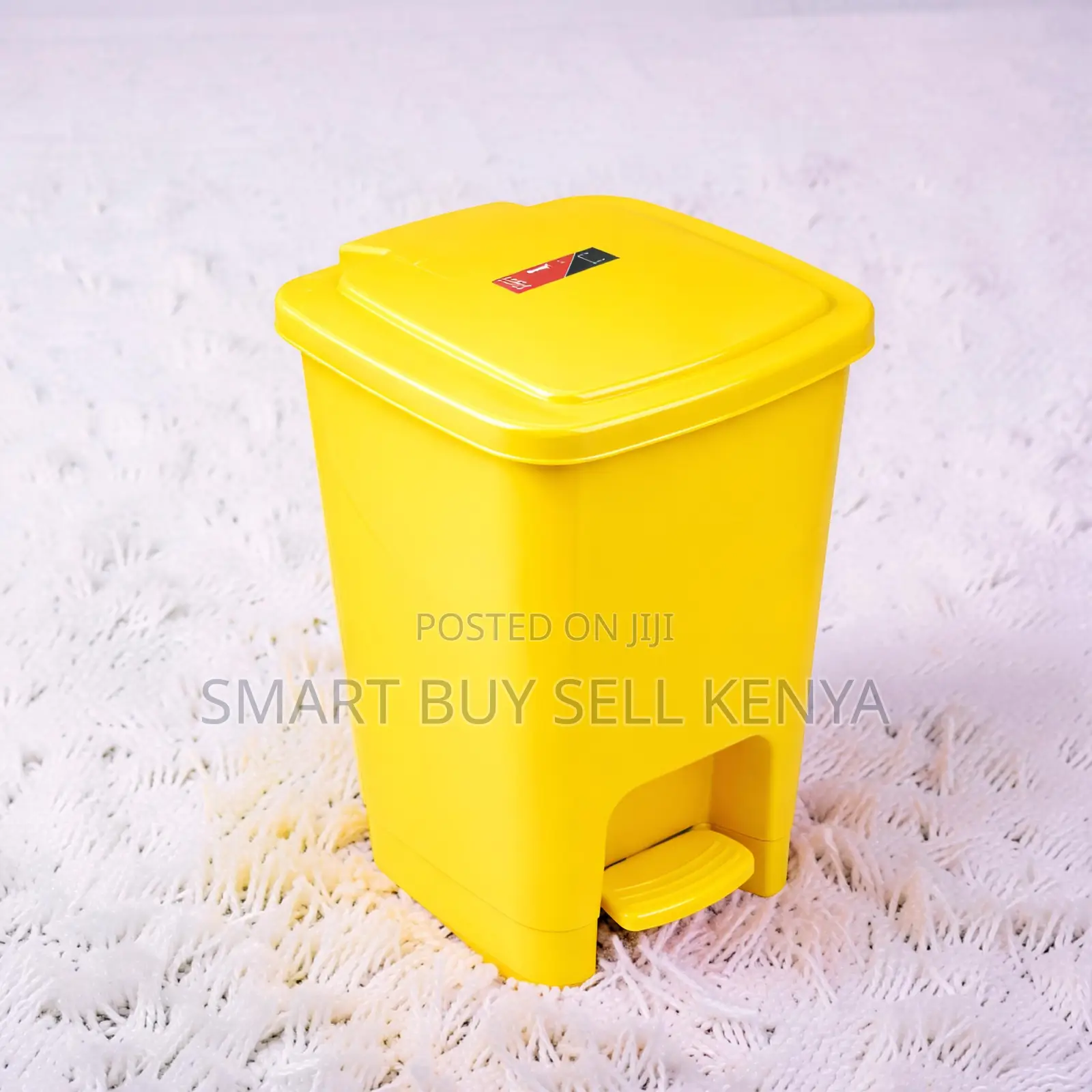 Safe Handling 30 Litres Hard Plastic Step Pedal Waste Garbage Dust Bin