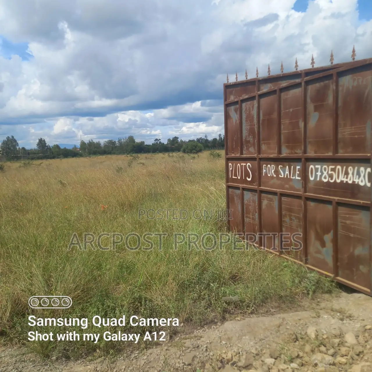 Prime 1/8 Acre Commercial Plots for Sale in Katani Touching Tarmac
