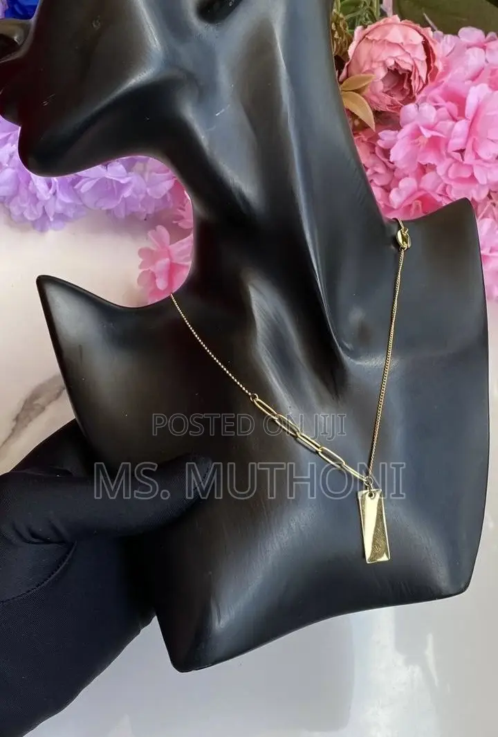 Minimalist Boxed Engrave Able Stainless Steel Necklaces