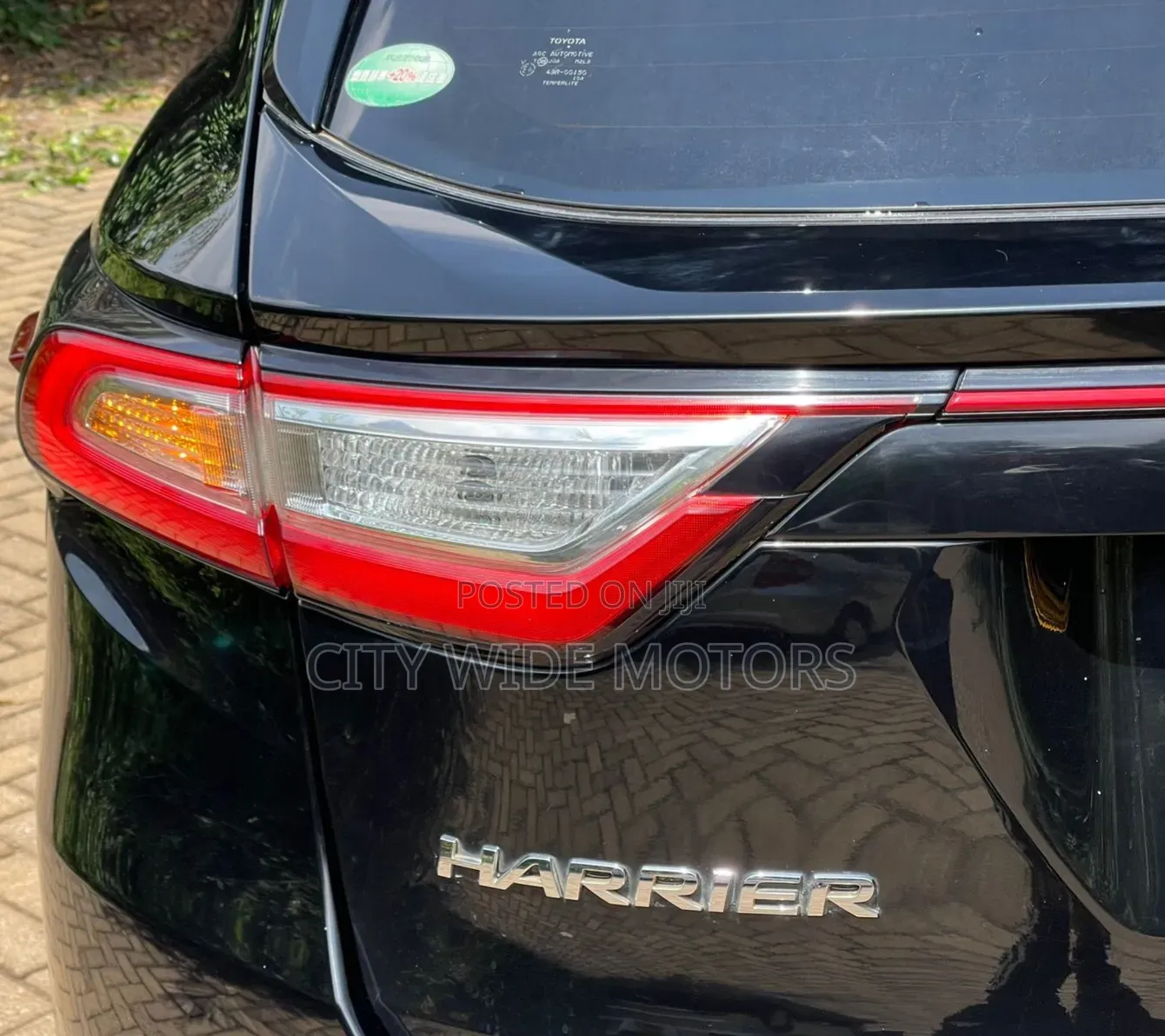 Toyota Harrier 2.0 2018 Black
