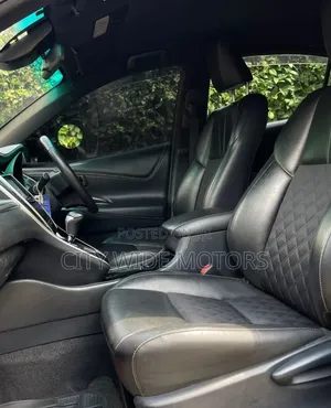 Toyota Harrier 2.0 2018 Black