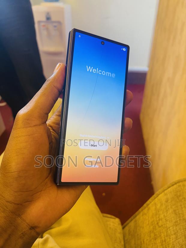 Samsung Galaxy Z Fold4 256 GB Black - thumbnail 7
