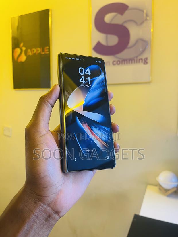 Samsung Galaxy Z Fold4 256 GB Black - thumbnail 6
