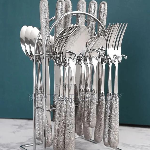 24pcs Nordic Design Cutlery Set (In Gold and Silver) •