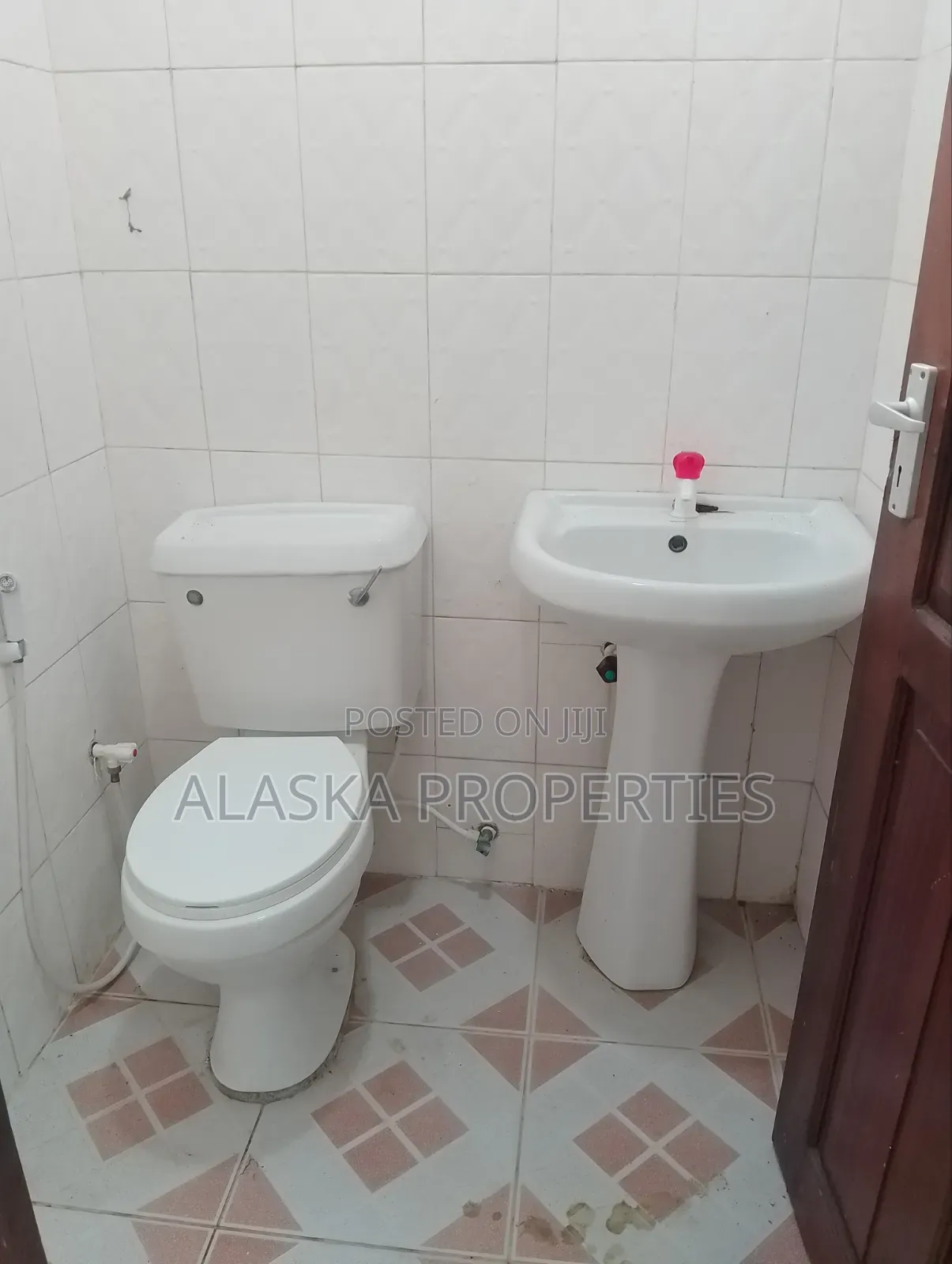 3bdrm Apartment in Mogadishu Estate, Nyali for rent