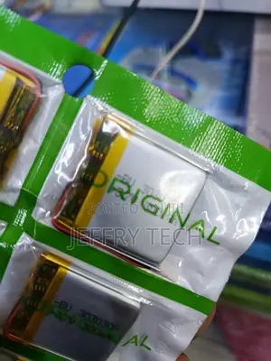 Lipo Rechargeable Battery 3.7 v 300 Mah Micro Cell 32×20×6 Mm