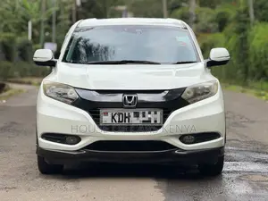 Honda Vezel 2017 White
