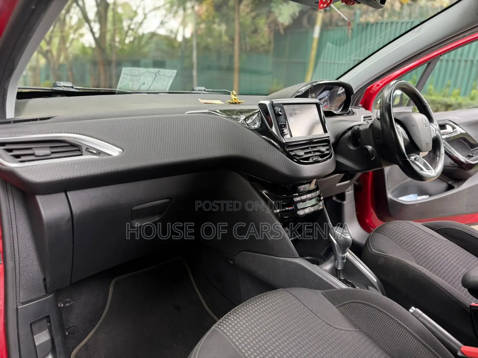 Peugeot 208 2017 Red
