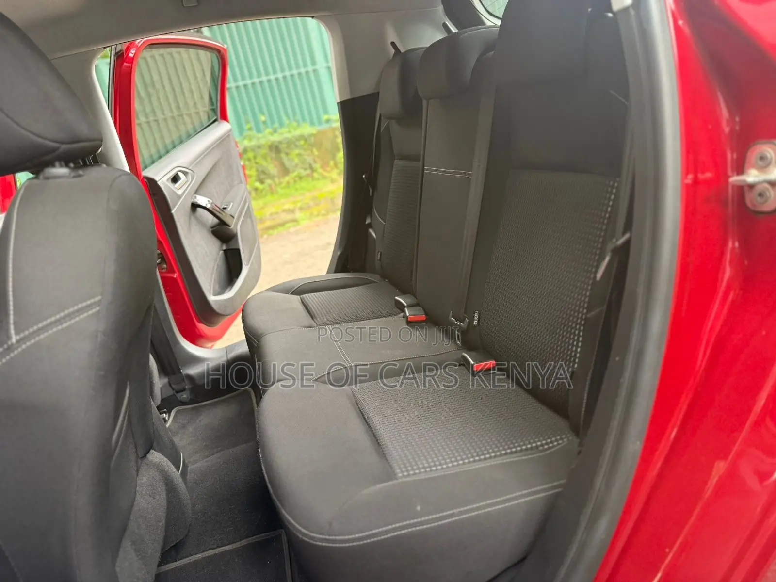 Peugeot 208 2017 Red