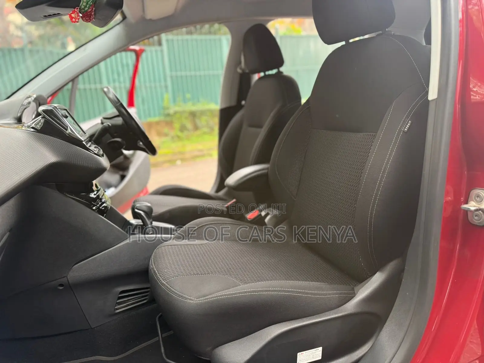 Peugeot 208 2017 Red
