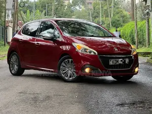 Peugeot 208 2017 Red