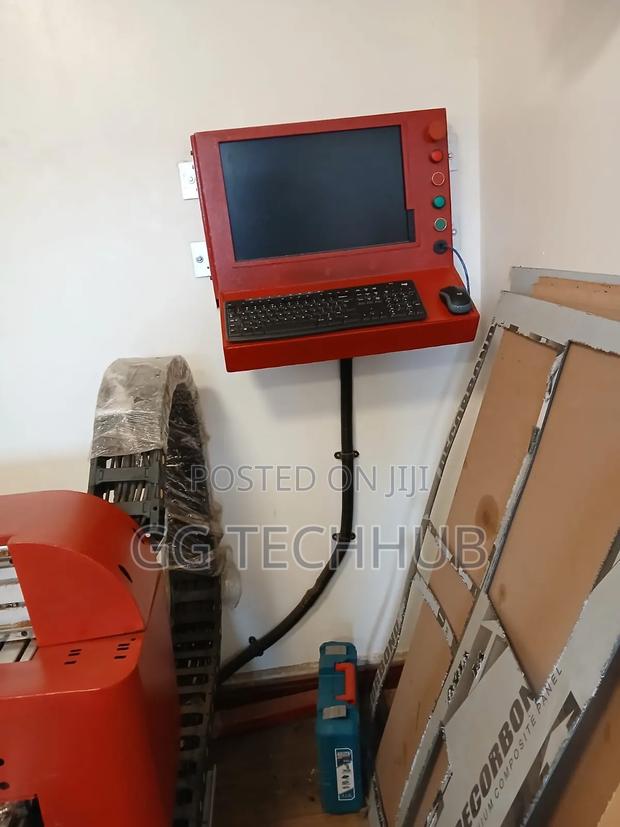 Second Hand Proteq CNC 8x4ft - thumbnail 2