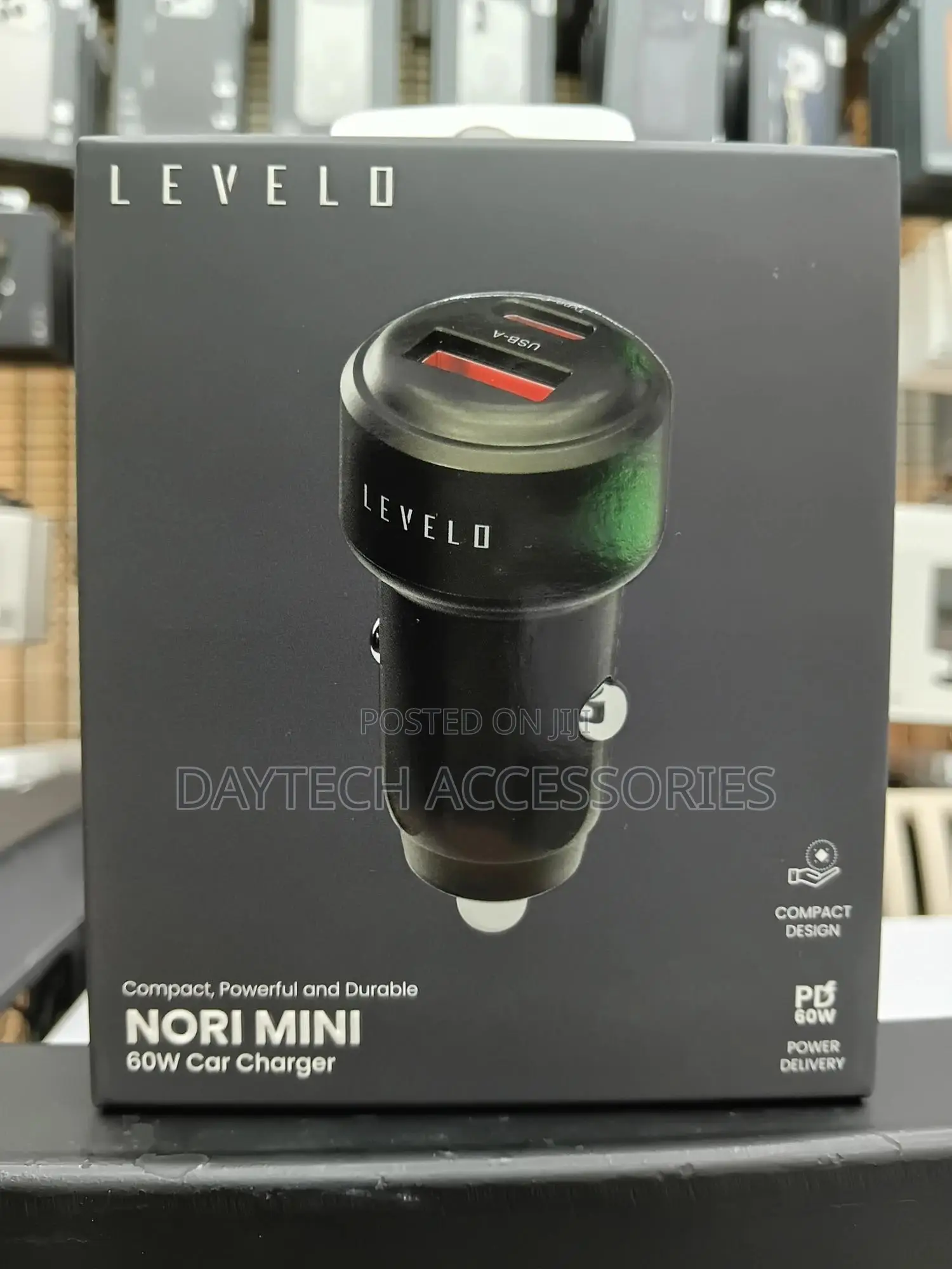 Levelo Nori Mini 60w Car Charger Featuring a Compact Gun Grey Design.