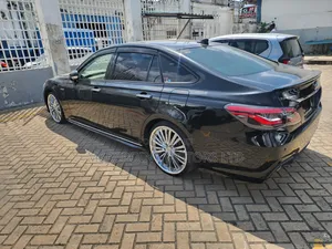 Toyota Crown 2019 Black