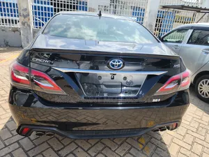Toyota Crown 2019 Black