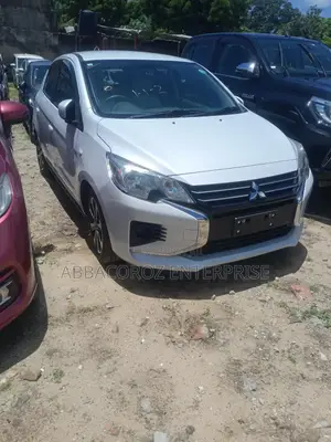 Mitsubishi Mirage ES 2019 White